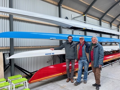 5x ZZV, drie leden en twee boten